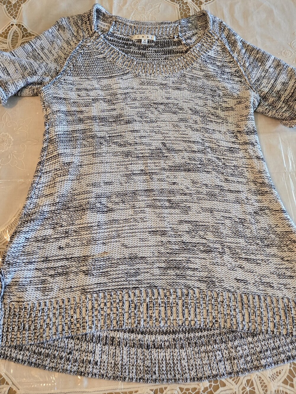 CAbi  # 972 - Marled Black/ White/ Lt Grey Knit Tunic Short Sleeve Sweater - MED
